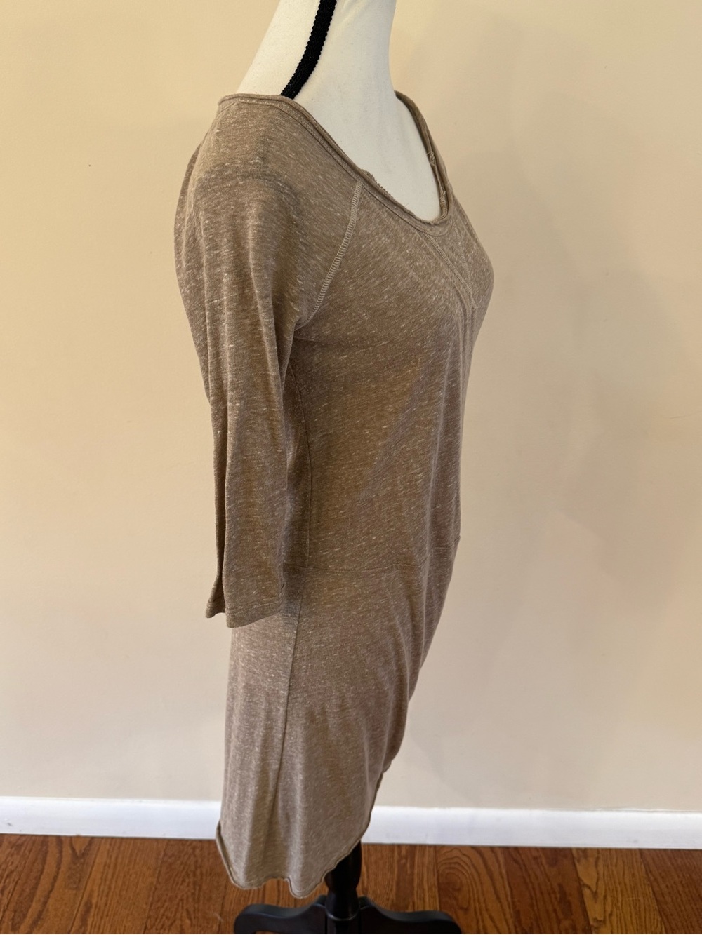 FP Beach - Casual Heathered Taupe 3/4 Sleeve Scoop Neck Tunic size small - Picture 2 of 5